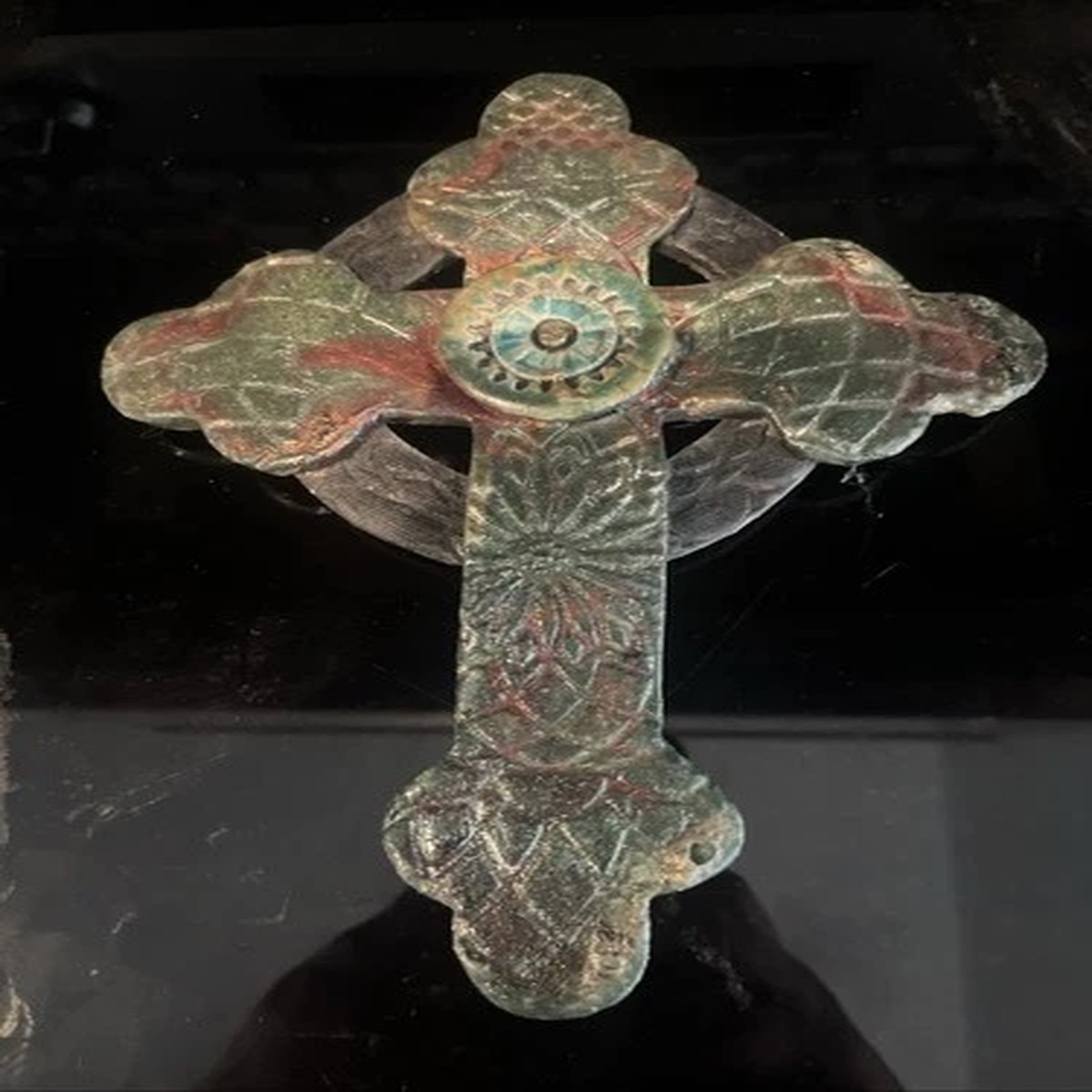 Vintage-Style Handcrafted Rustic Celtic Wall Cross 9x6x1